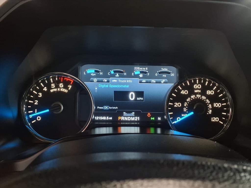 Ford F-150 4WD SuperCrew 145" King Ranch 2016 Ford F-150 4WD SuperCrew 145" King Ranch 2016