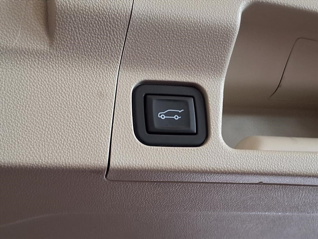 GMC Acadia AWD 4dr Denali 2023 GMC Acadia AWD 4dr Denali 2023