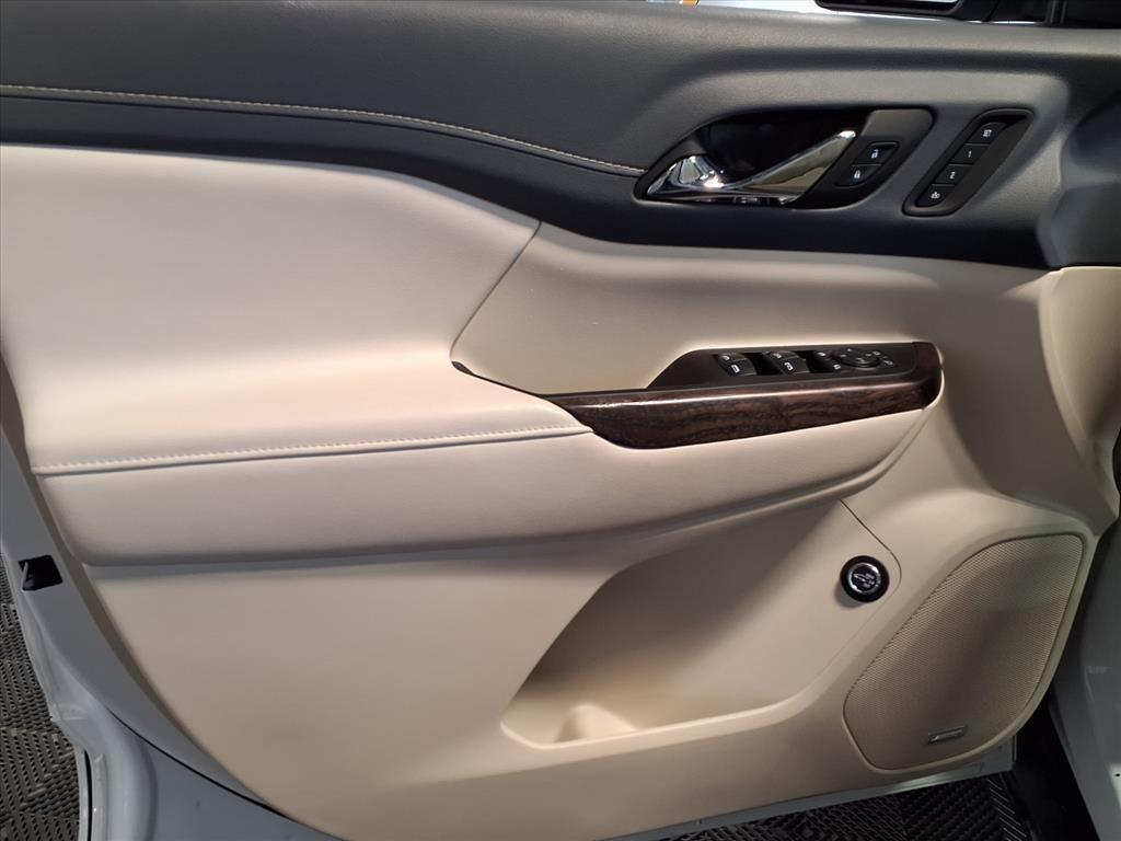 GMC Acadia AWD 4dr Denali 2023 GMC Acadia AWD 4dr Denali 2023