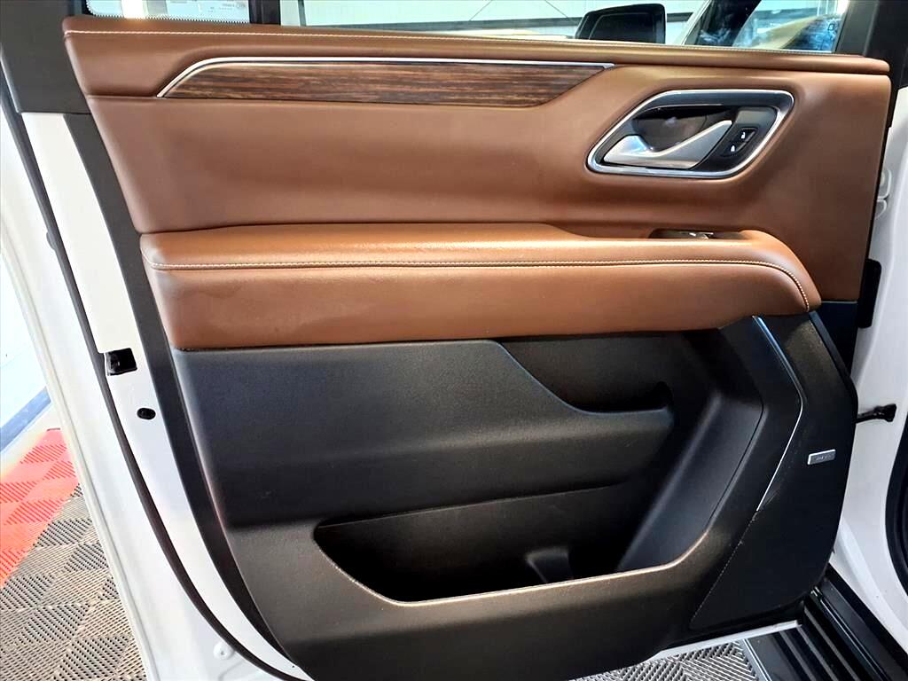 Chevrolet Suburban 4WD 4dr High Country 2022