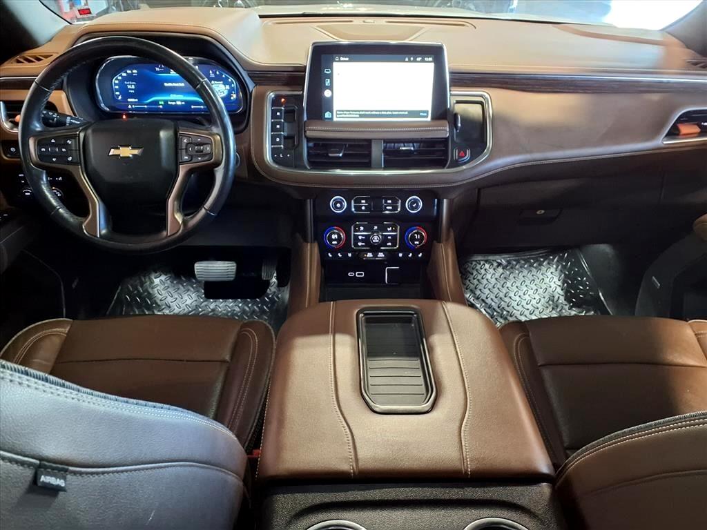 Chevrolet Suburban 4WD 4dr High Country 2022