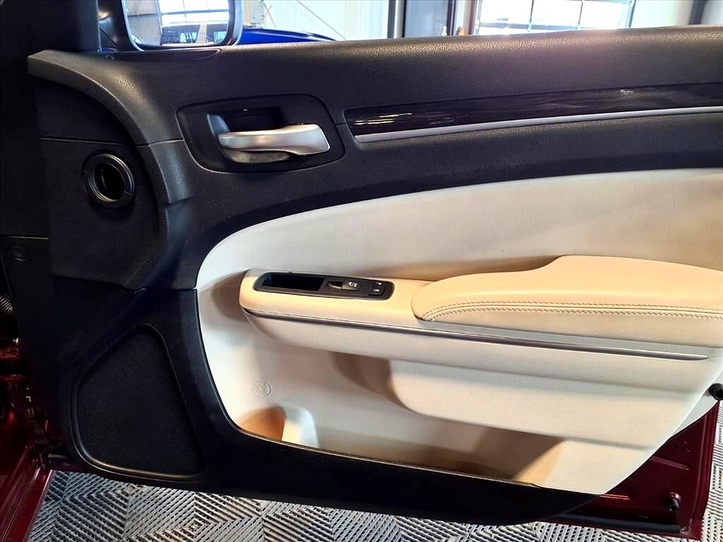 Chrysler 300 Touring L AWD 2018