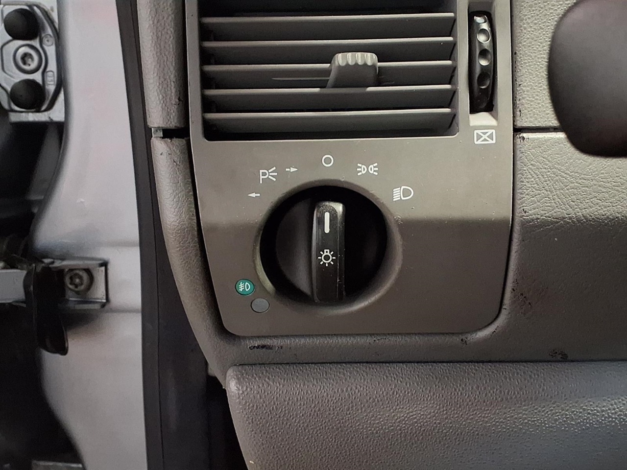 Chrysler Crossfire 2dr Cpe 2004