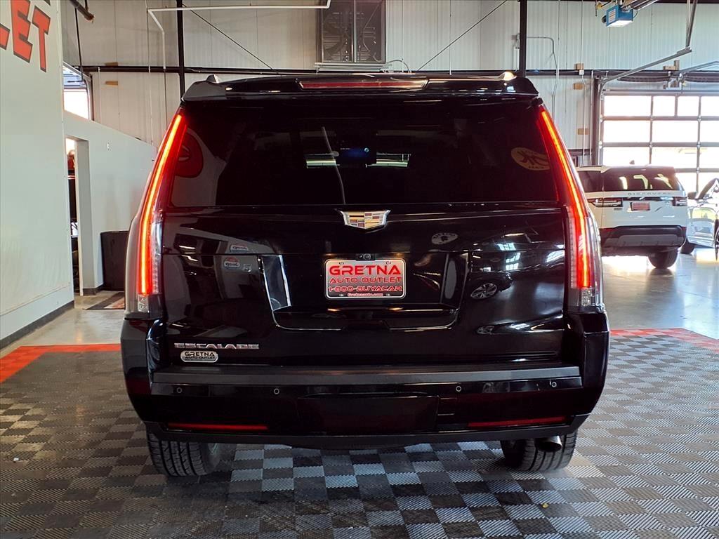 Cadillac Escalade 4WD 4dr Luxury 2019