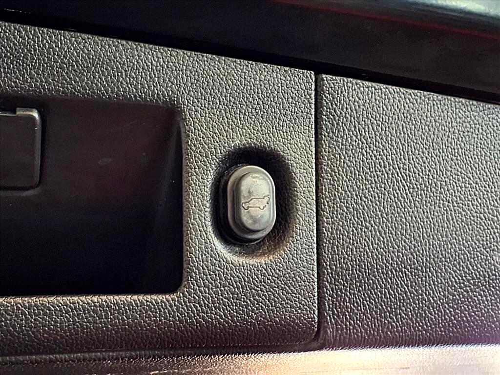 Cadillac Escalade 4WD 4dr Luxury 2019