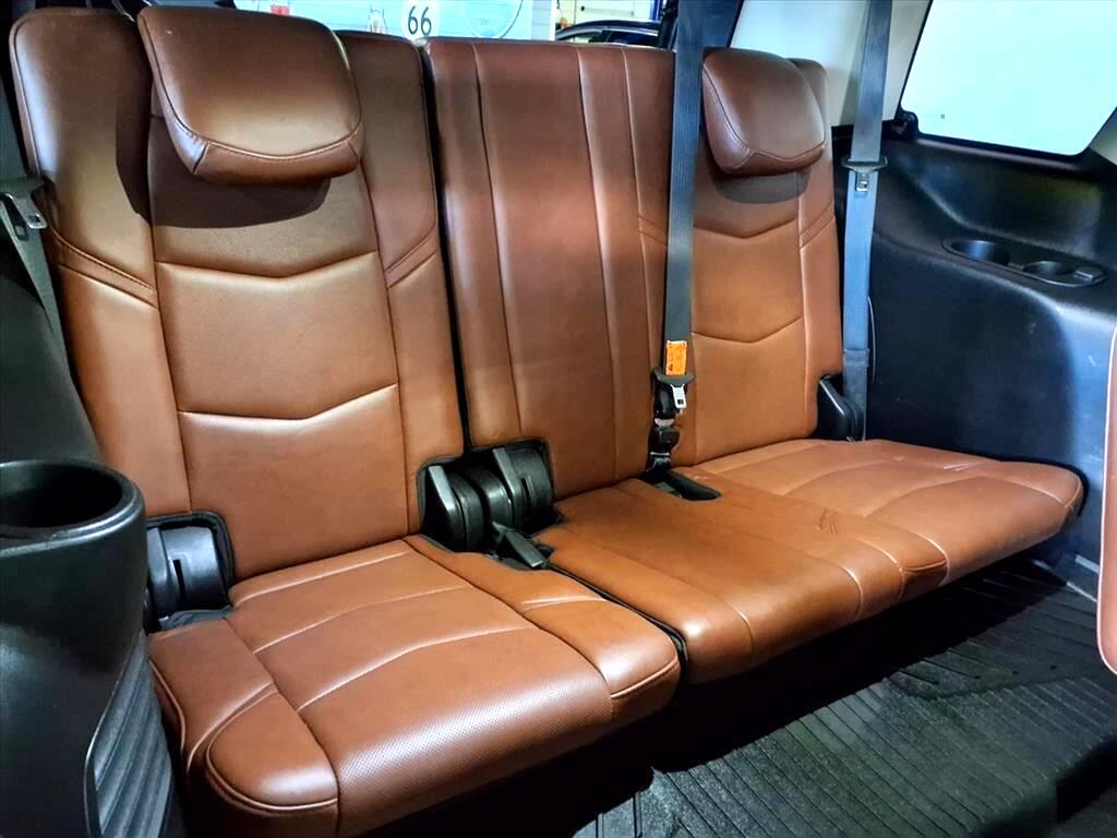 Cadillac Escalade 4WD 4dr Luxury 2019