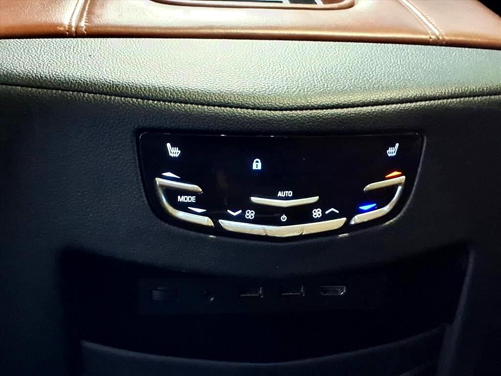 Cadillac Escalade 4WD 4dr Luxury 2019