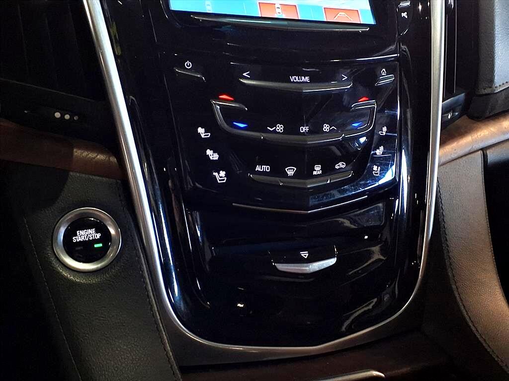 Cadillac Escalade 4WD 4dr Luxury 2019
