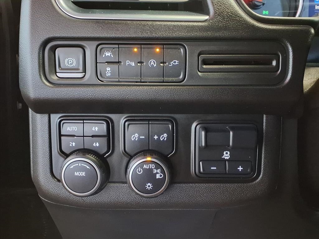 Chevrolet Tahoe 4WD 4dr RST 2021