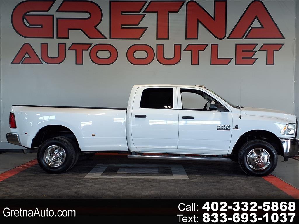 2017 RAM 3500 Tradesman 4x4 Crew Cab 8' Box