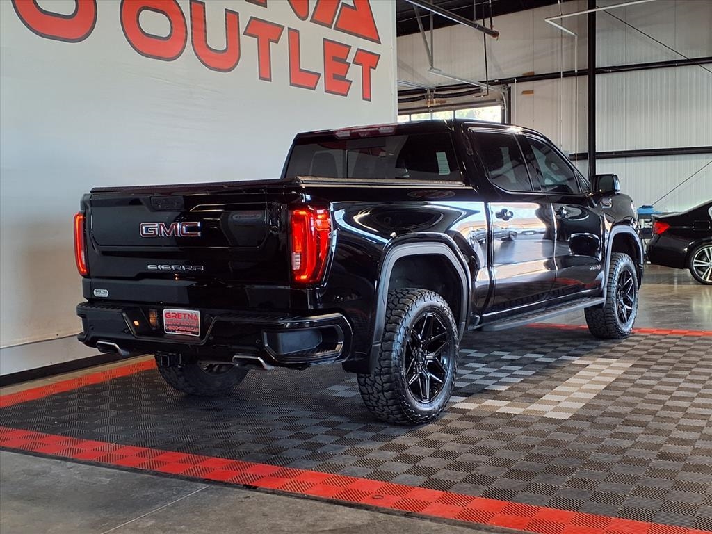 GMC Sierra 1500 4WD Crew Cab 147" AT4 2021