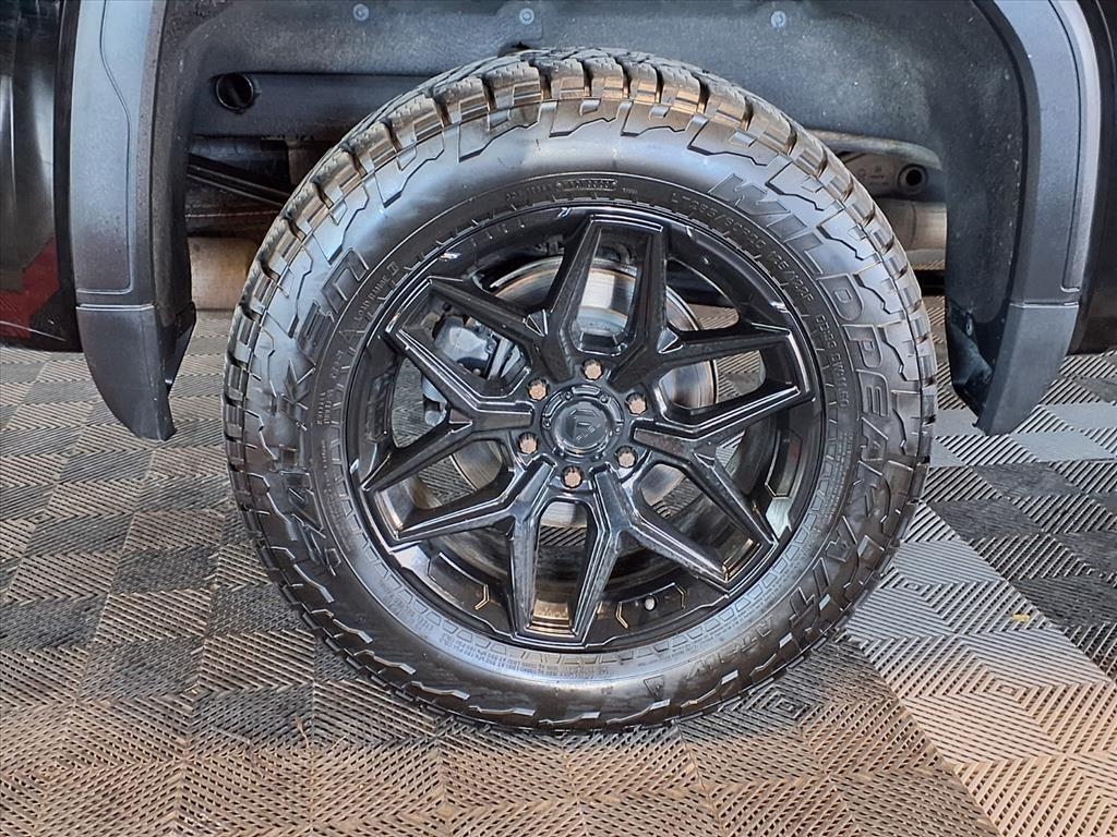 GMC Sierra 1500 4WD Crew Cab 147" AT4 2021