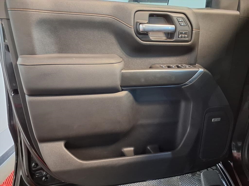 GMC Sierra 1500 4WD Crew Cab 147" AT4 2021