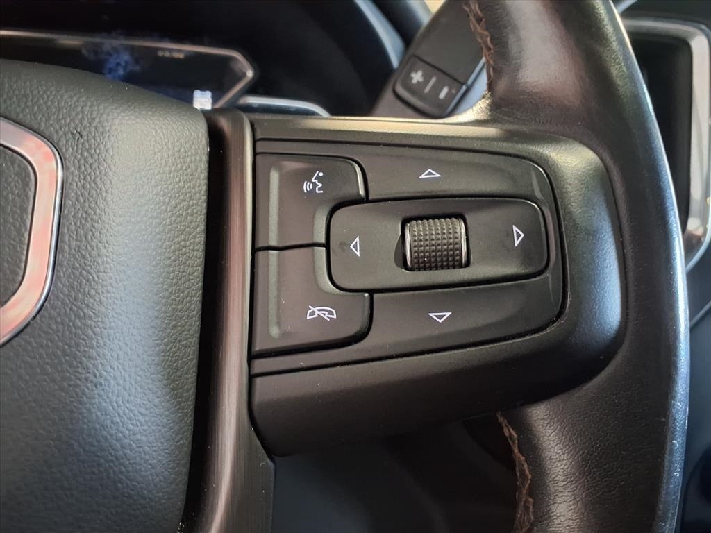 GMC Sierra 1500 4WD Crew Cab 147" AT4 2021