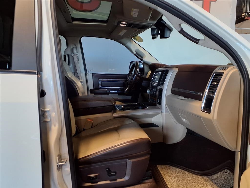 RAM 1500 Longhorn 4x4 Crew Cab 6'4" Box *Ltd Avail* 2018