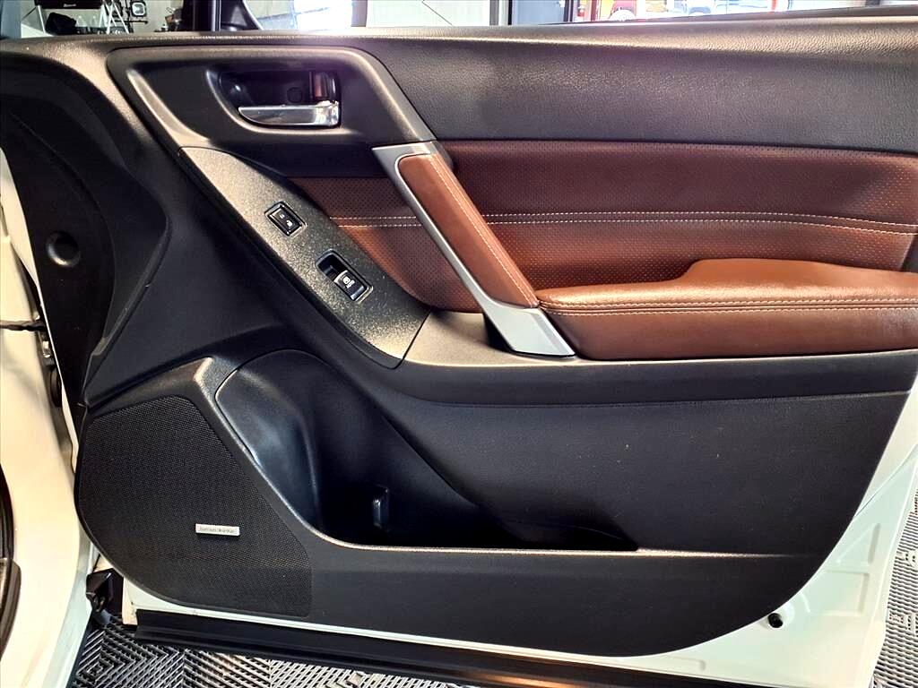 Subaru Forester 2.0XT Touring CVT 2017