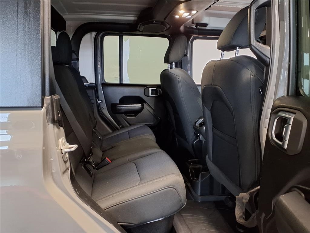 Jeep Gladiator Willys 4x4 2022