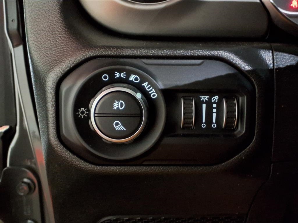 Jeep Gladiator Willys 4x4 2022