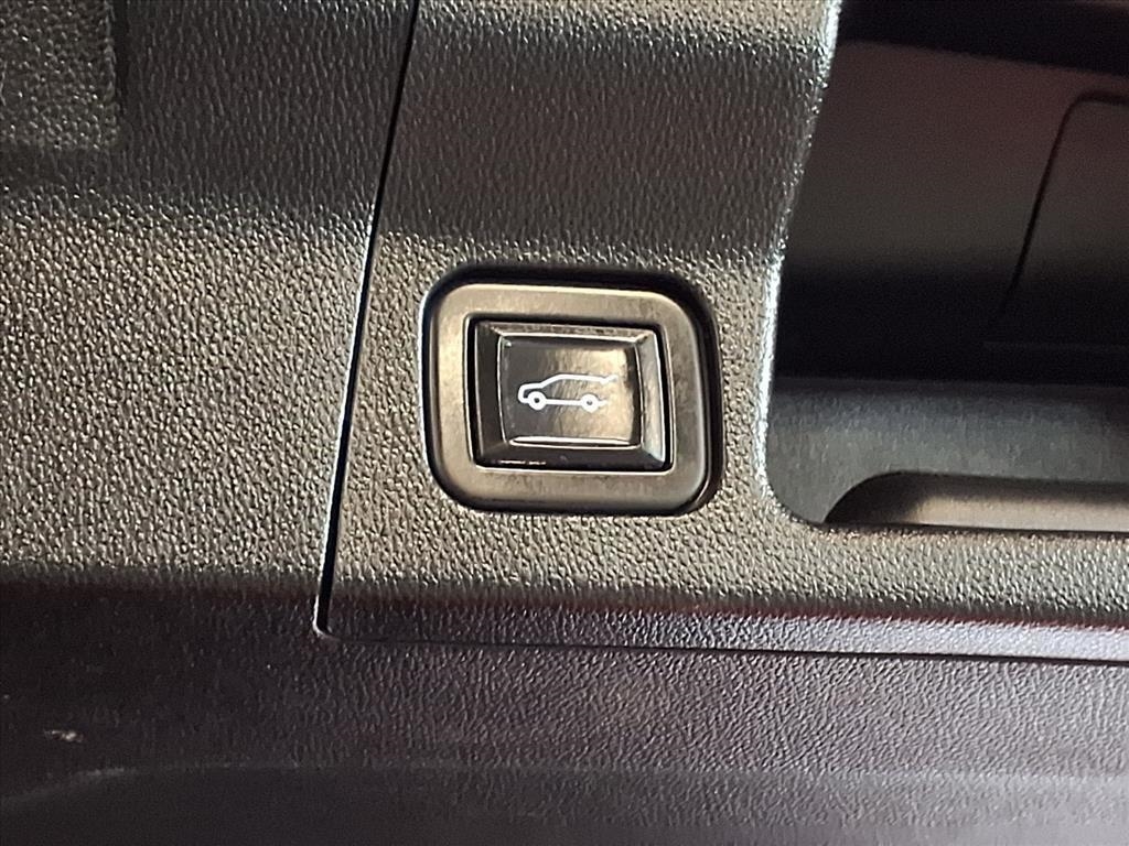 GMC Acadia AWD 4dr Denali 2021