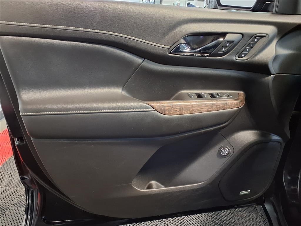 GMC Acadia AWD 4dr Denali 2021