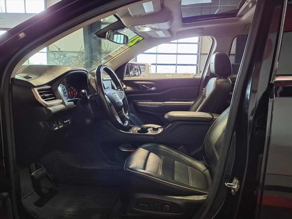 GMC Acadia AWD 4dr Denali 2021