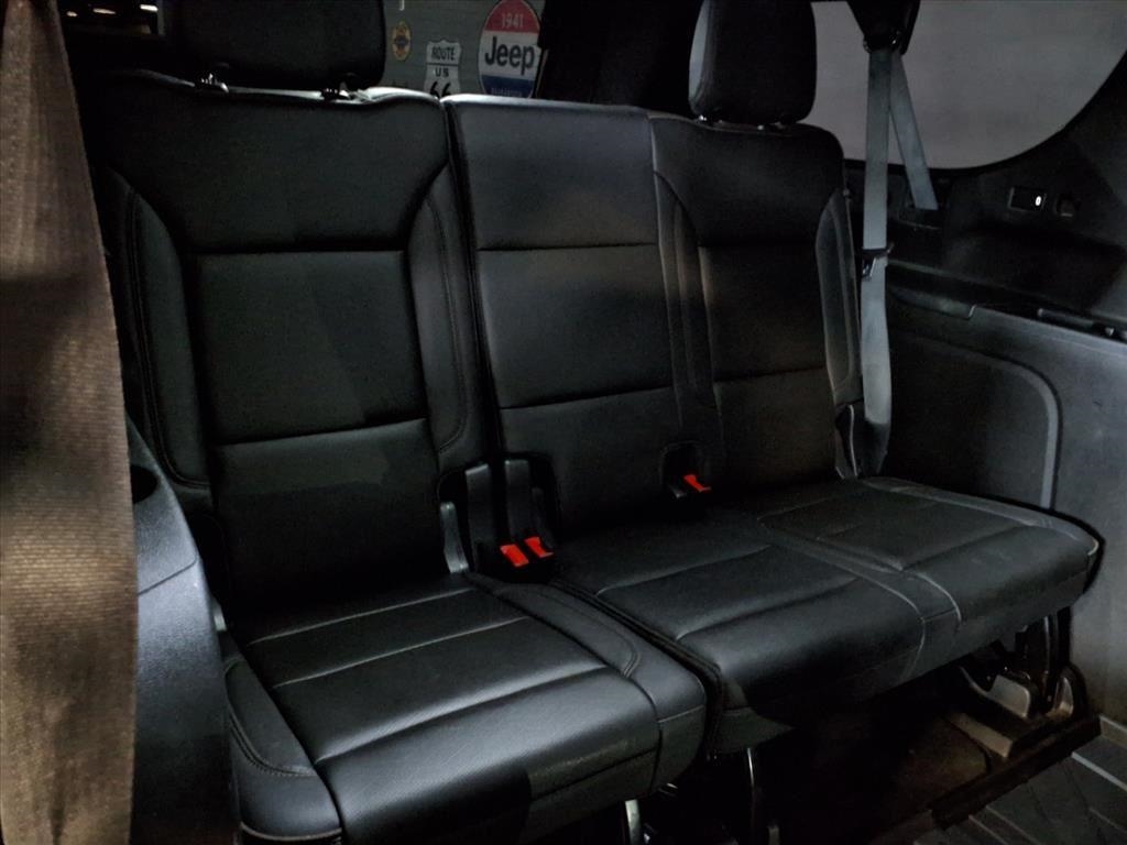 Chevrolet Suburban 4WD 4dr High Country 2021