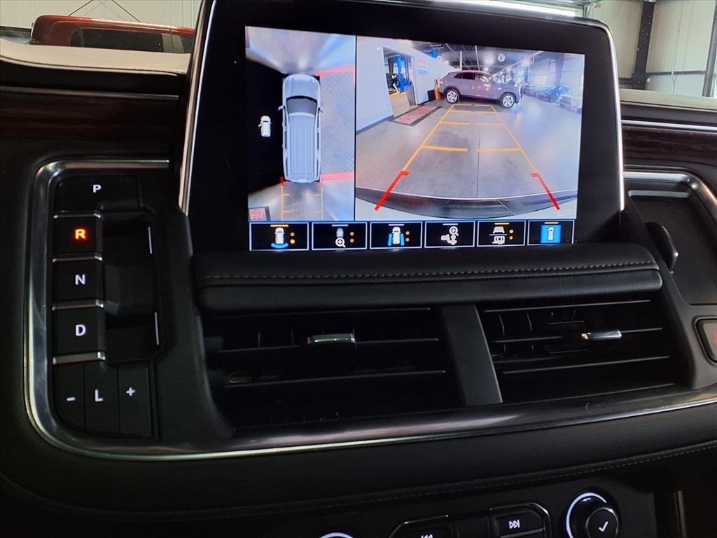 Chevrolet Suburban 4WD 4dr High Country 2021