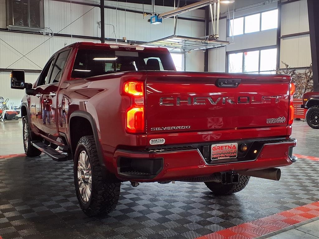 Chevrolet Silverado 2500HD 4WD Crew Cab 159" High Country 2023