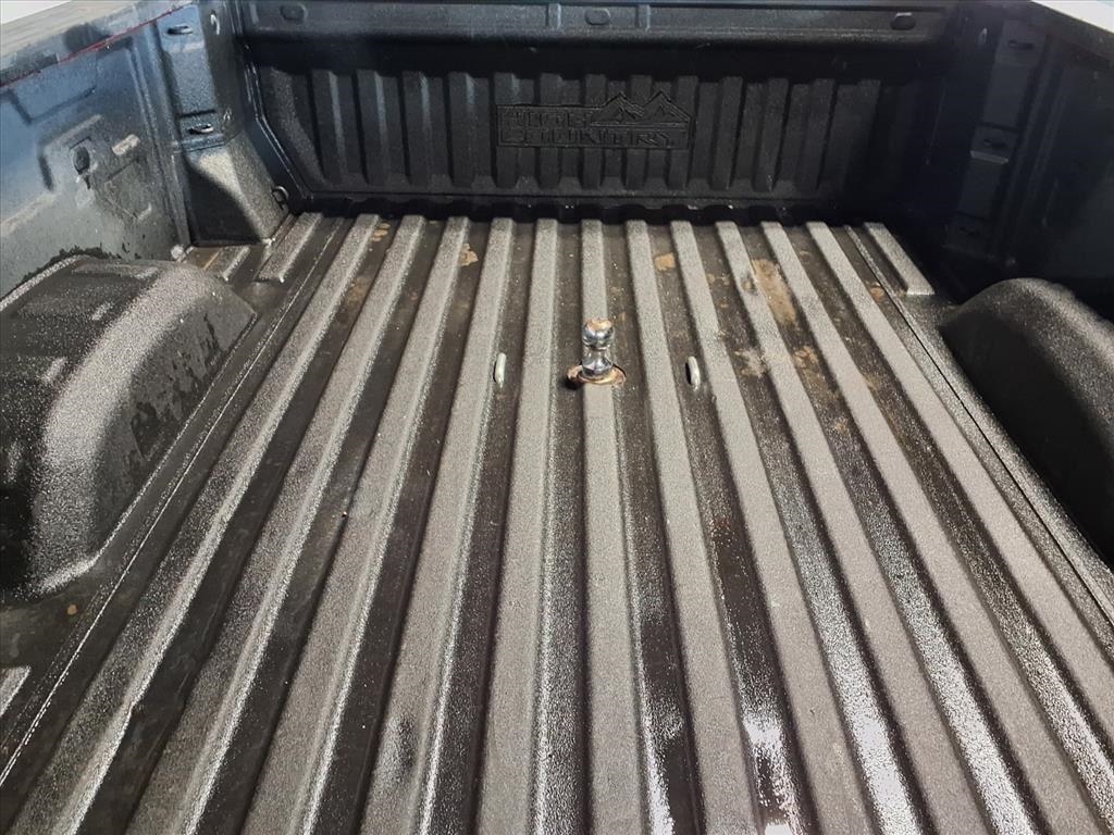 Chevrolet Silverado 2500HD 4WD Crew Cab 159" High Country 2023