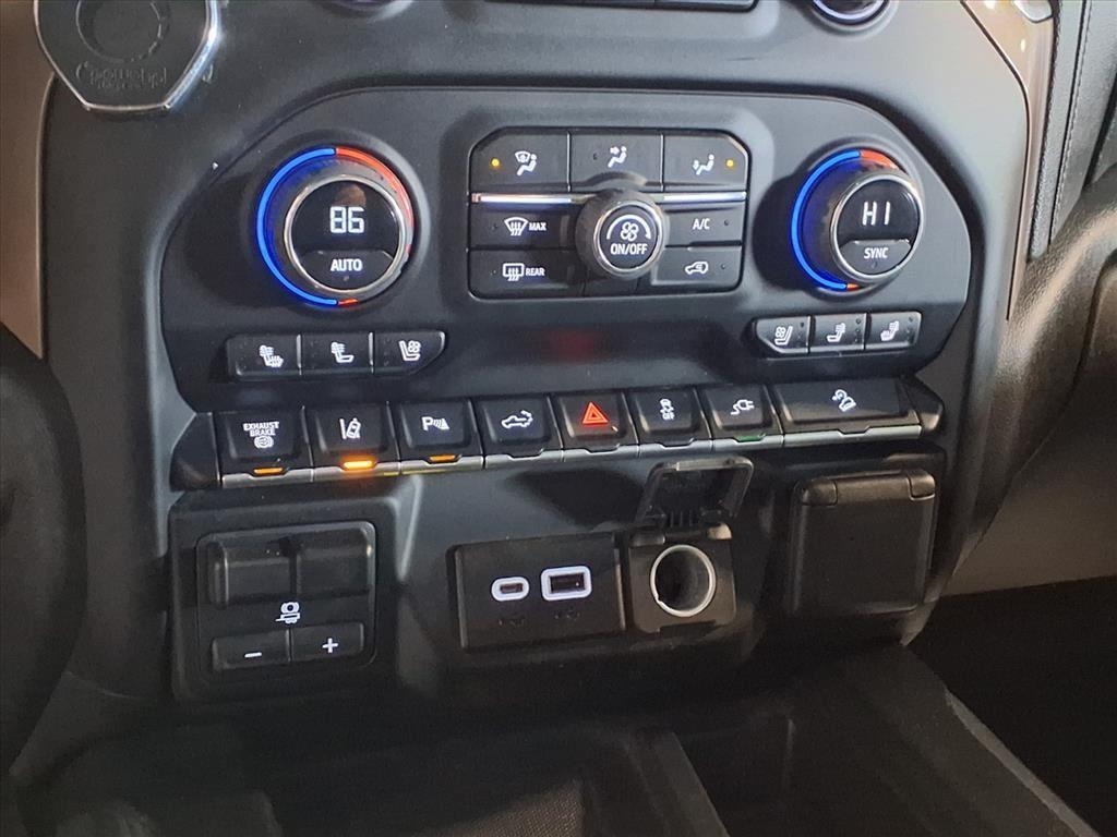 Chevrolet Silverado 2500HD 4WD Crew Cab 159" High Country 2023