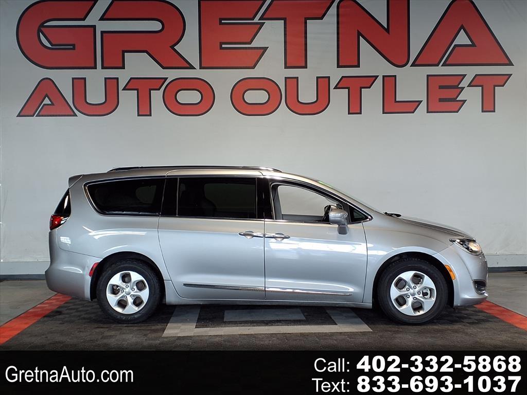 2017 Chrysler Pacifica Touring-L Plus FWD