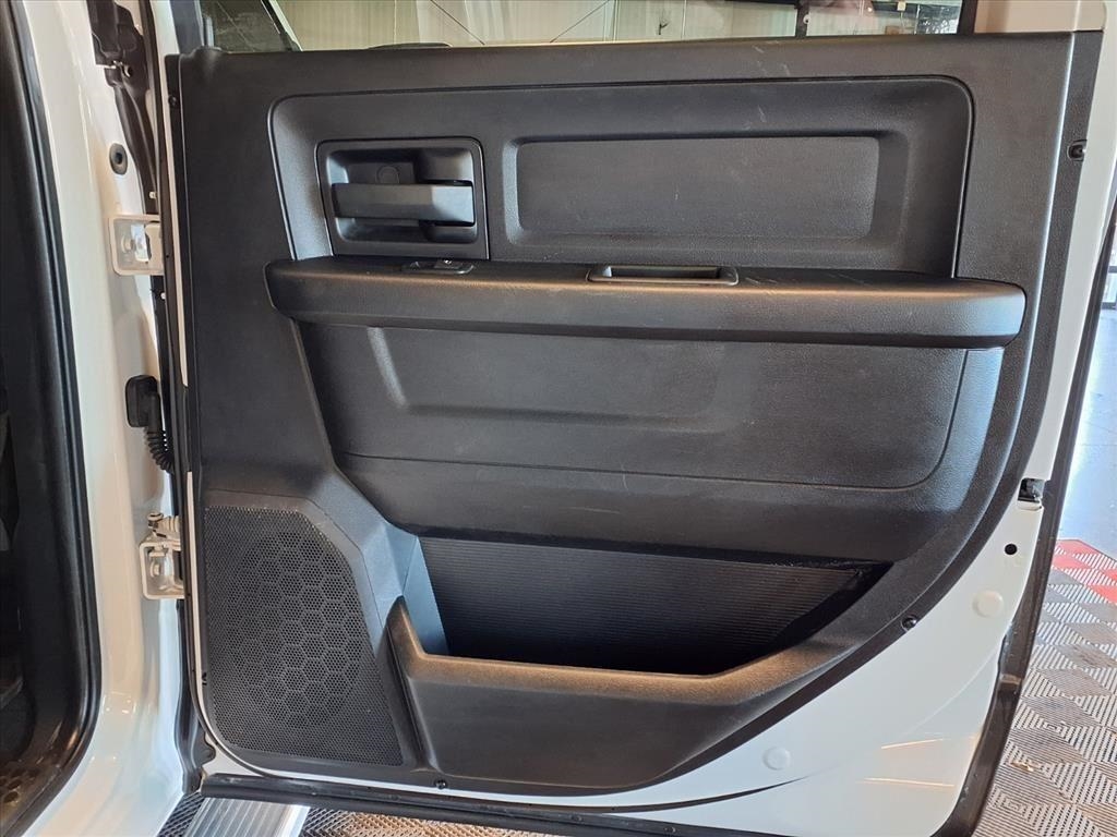 RAM 2500 4WD Crew Cab 149" Tradesman 2016