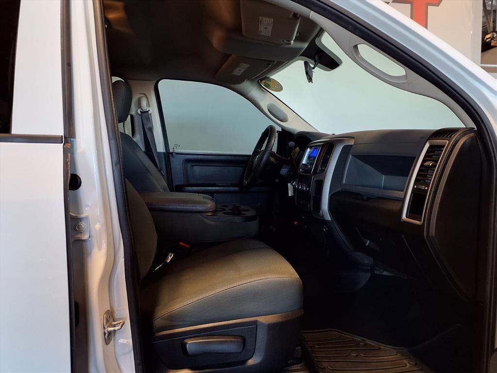 RAM 2500 4WD Crew Cab 149" Tradesman 2016