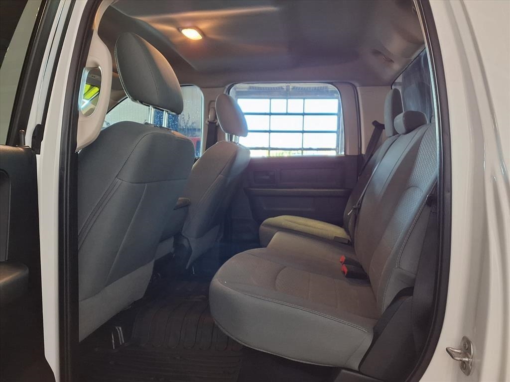 RAM 2500 4WD Crew Cab 149" Tradesman 2016