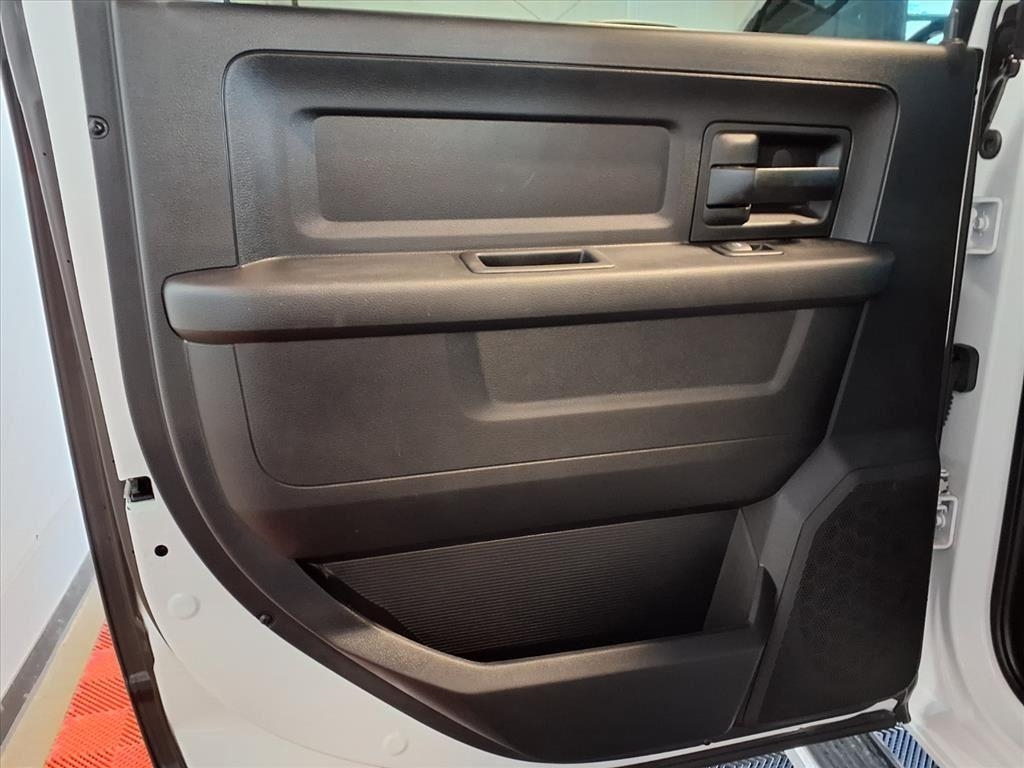 RAM 2500 4WD Crew Cab 149" Tradesman 2016