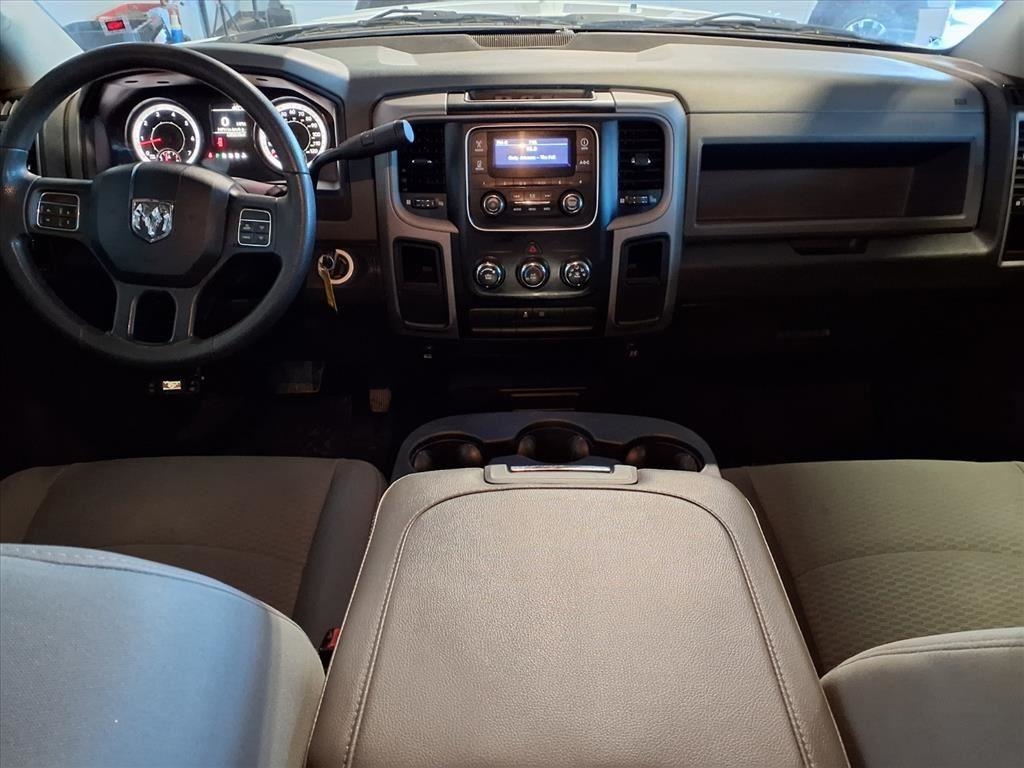 RAM 2500 4WD Crew Cab 149" Tradesman 2016