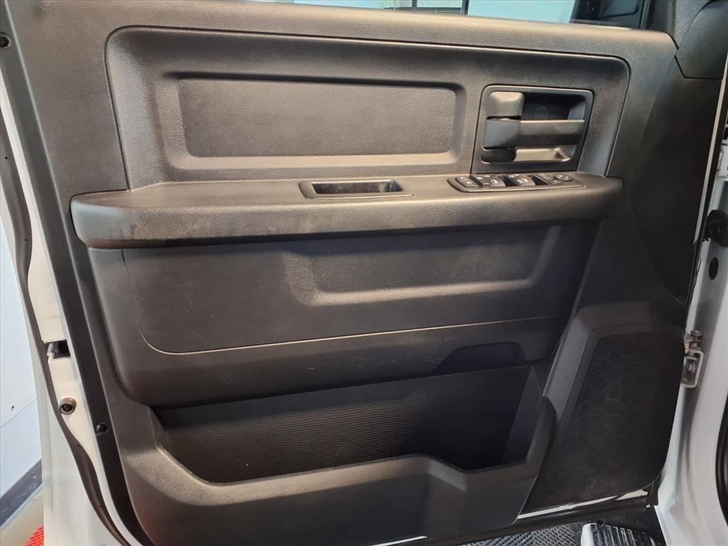 RAM 2500 4WD Crew Cab 149" Tradesman 2016