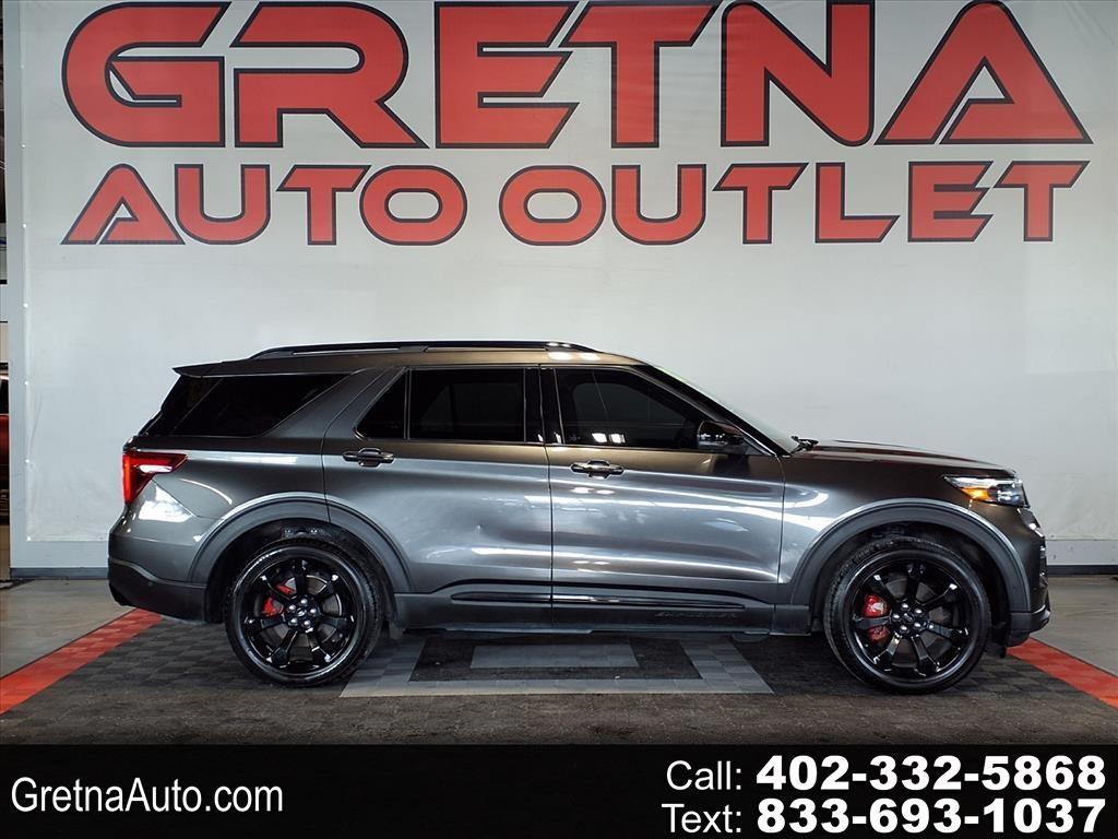 2020 Ford Explorer ST's photo