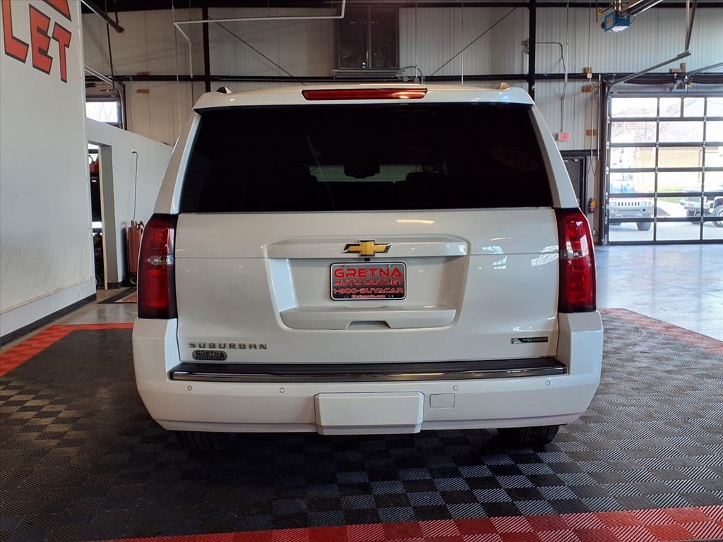 Chevrolet Suburban 4WD 4dr 1500 Premier 2018