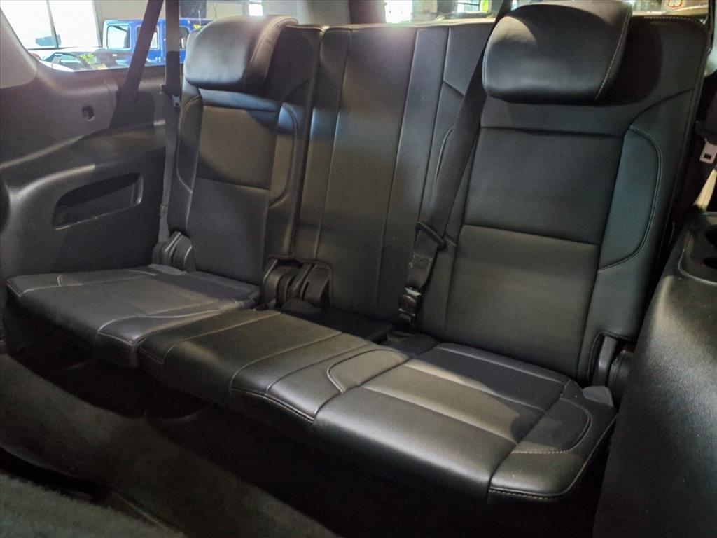 Chevrolet Suburban 4WD 4dr 1500 Premier 2018