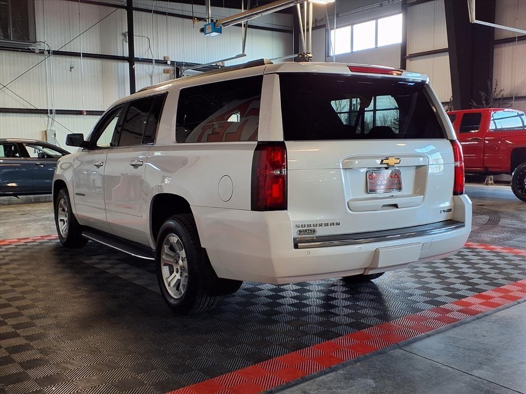 Chevrolet Suburban 4WD 4dr 1500 Premier 2018