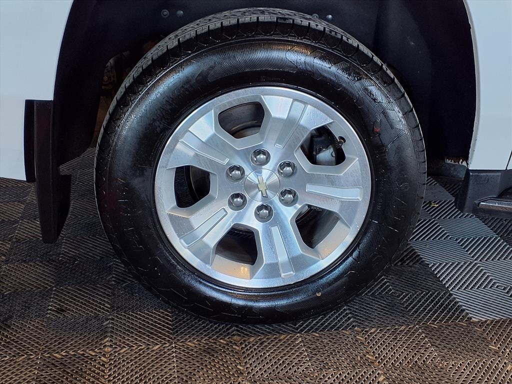 Chevrolet Suburban 4WD 4dr 1500 Premier 2018