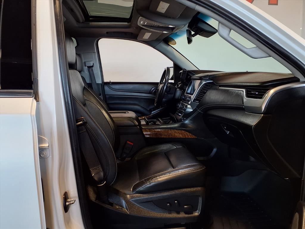 Chevrolet Suburban 4WD 4dr 1500 Premier 2018