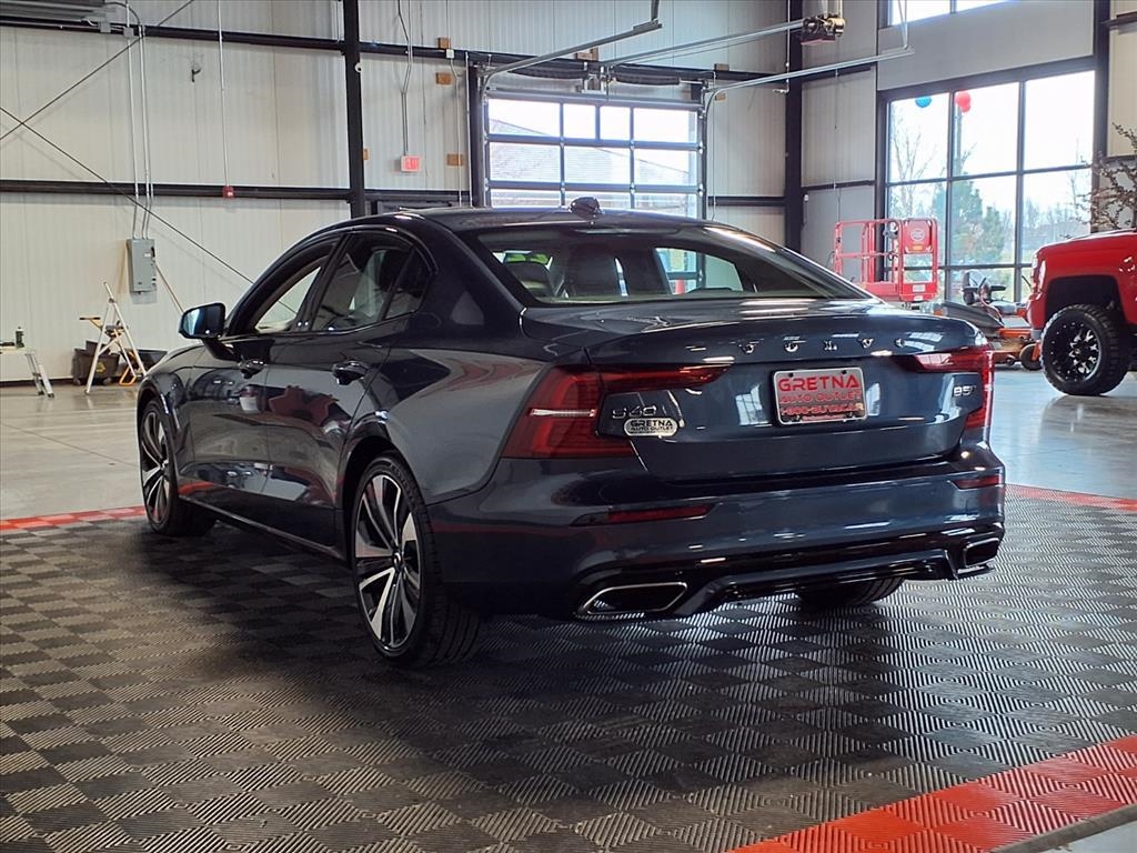 Volvo S60 B5 AWD Black Edition Momentum 2022