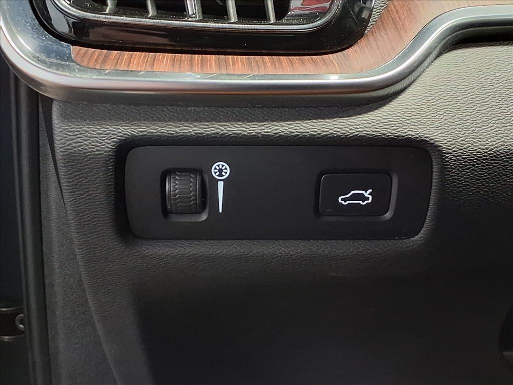 Volvo S60 B5 AWD Black Edition Momentum 2022