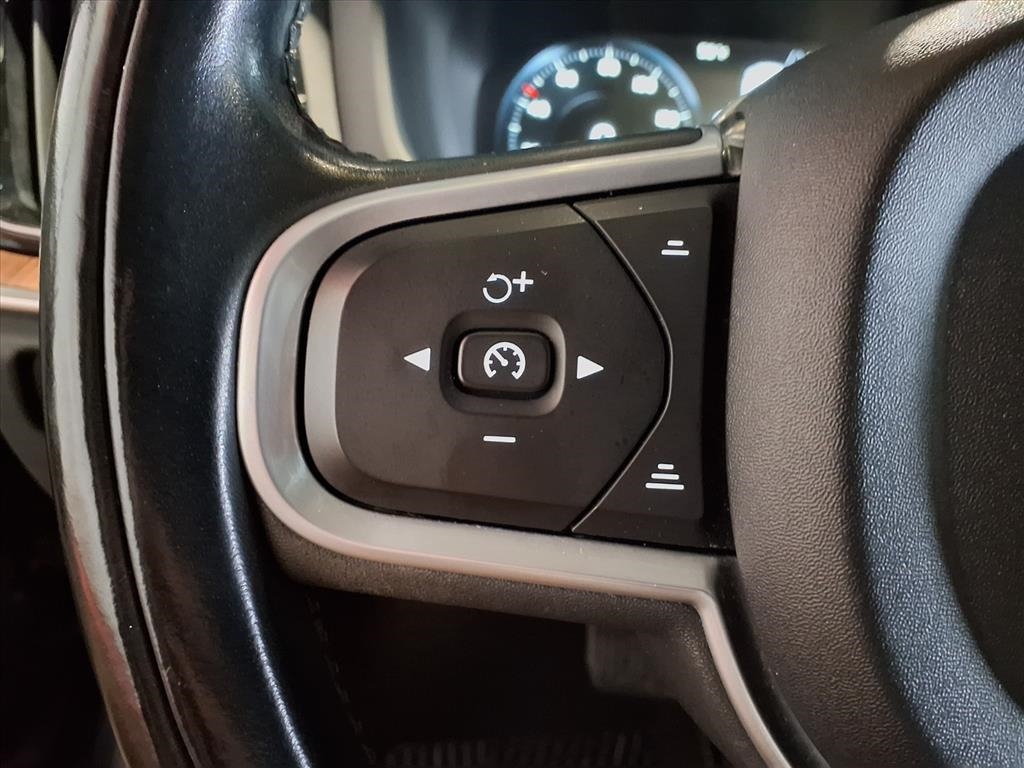 Volvo S60 B5 AWD Black Edition Momentum 2022