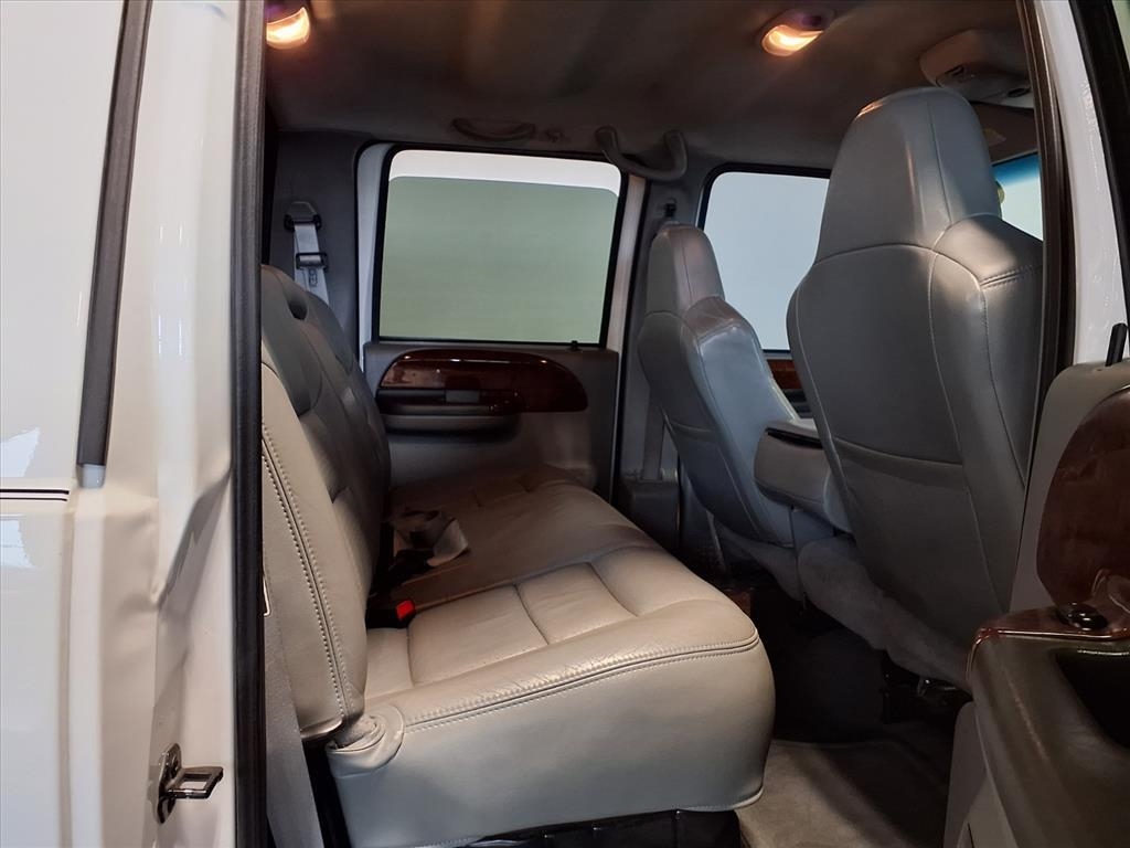 Ford Super Duty F-350 SRW  2002