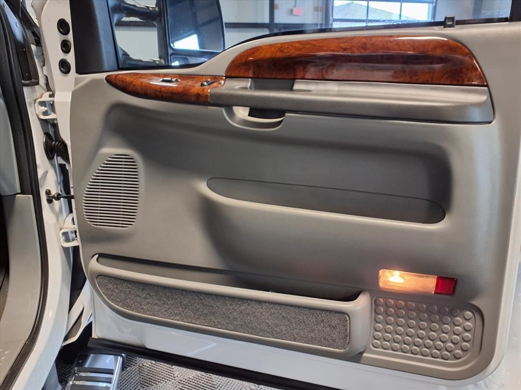 Ford Super Duty F-350 SRW  2002