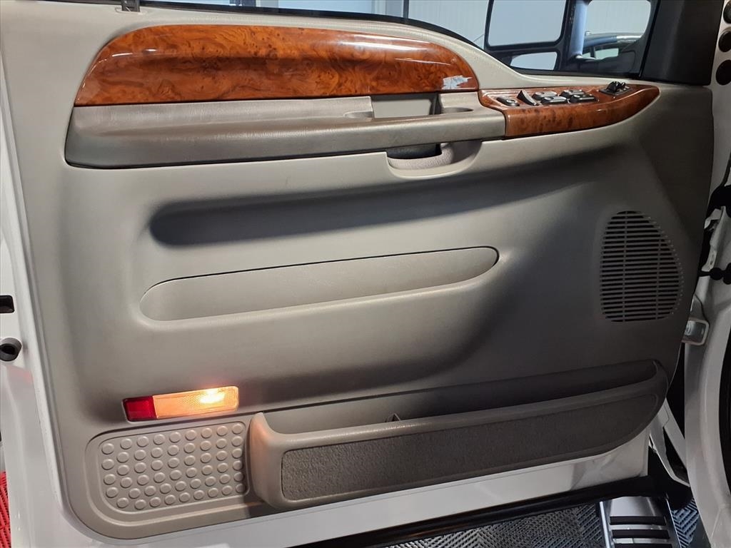 Ford Super Duty F-350 SRW  2002