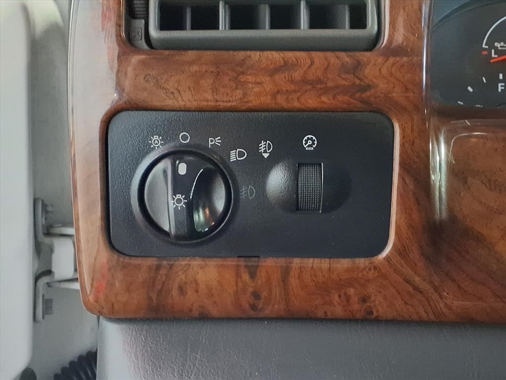 Ford Super Duty F-350 SRW  2002